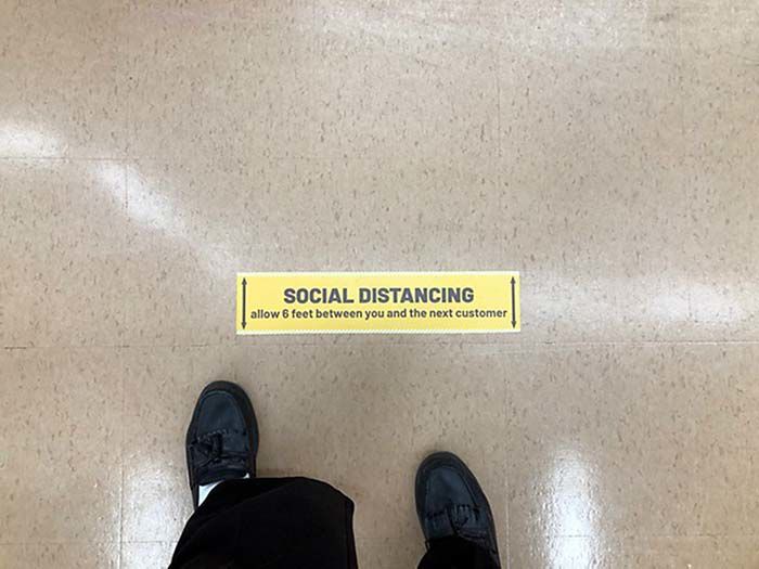 Paulbeck's floor sign_200506.jpg